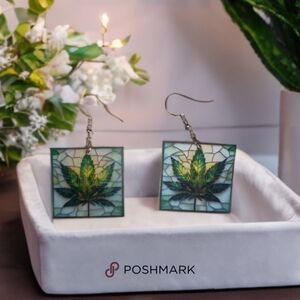 Elegant Green Leaf Earrings